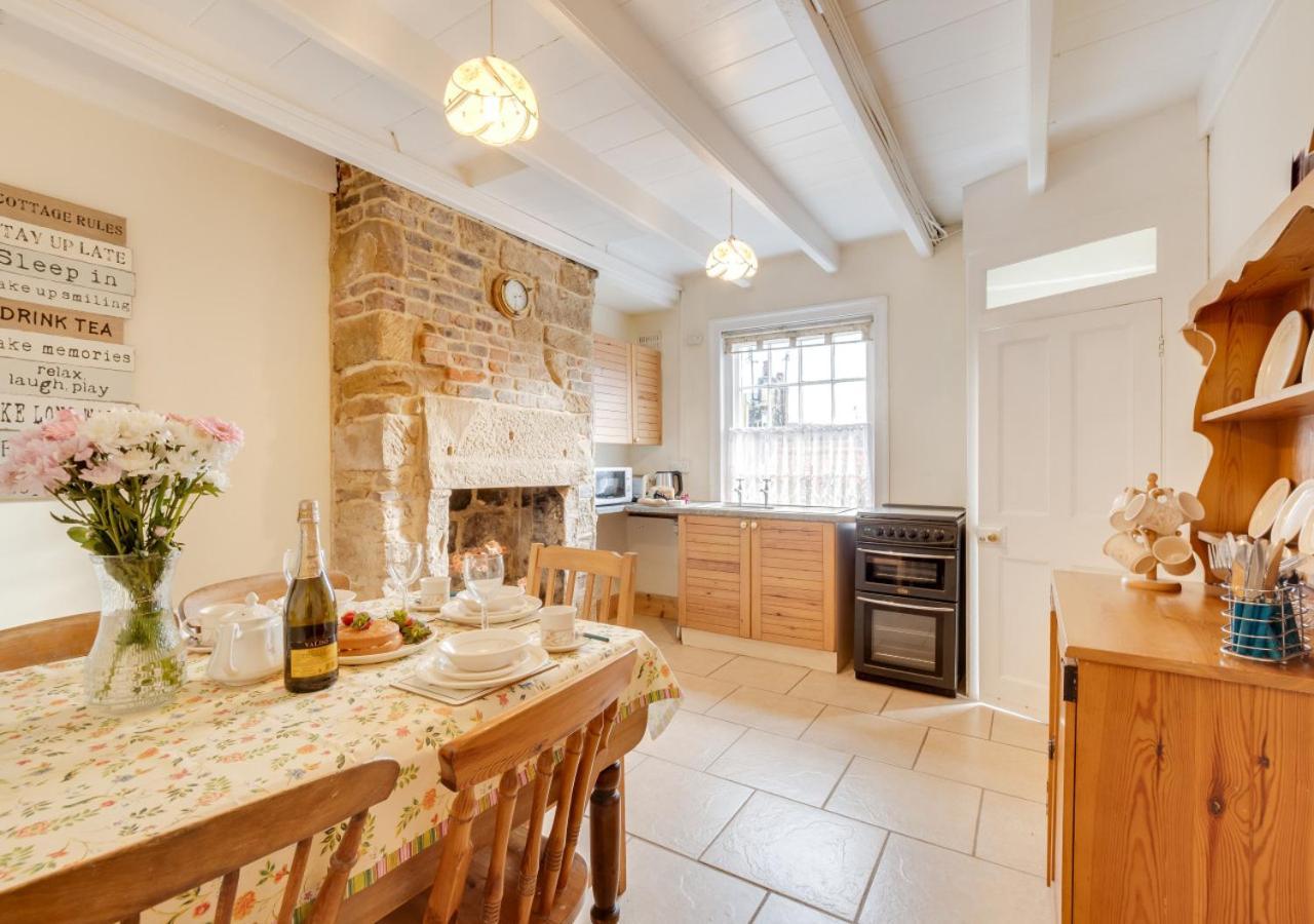 Alice Cottage Robin Hood's Bay Ngoại thất bức ảnh